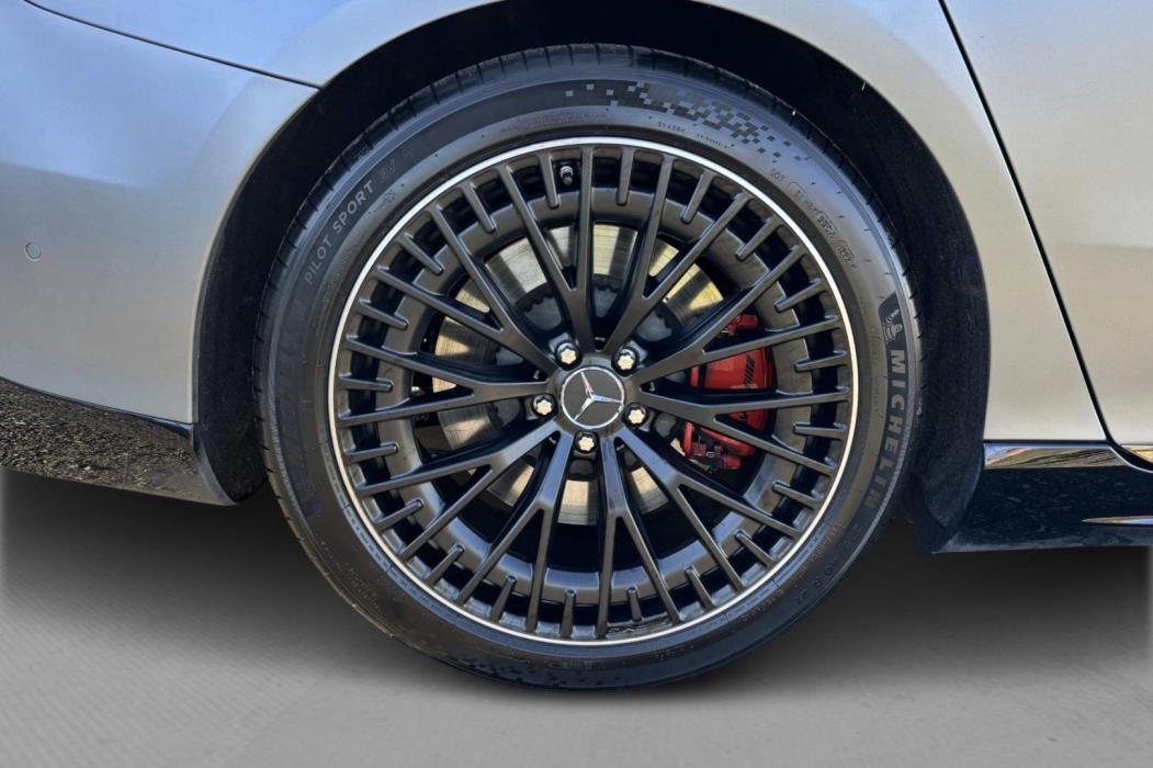 MERCEDES-BENZ EQS 2023