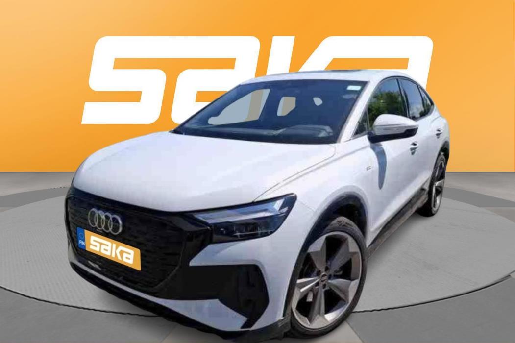 AUDI Q4 e-tron 2022