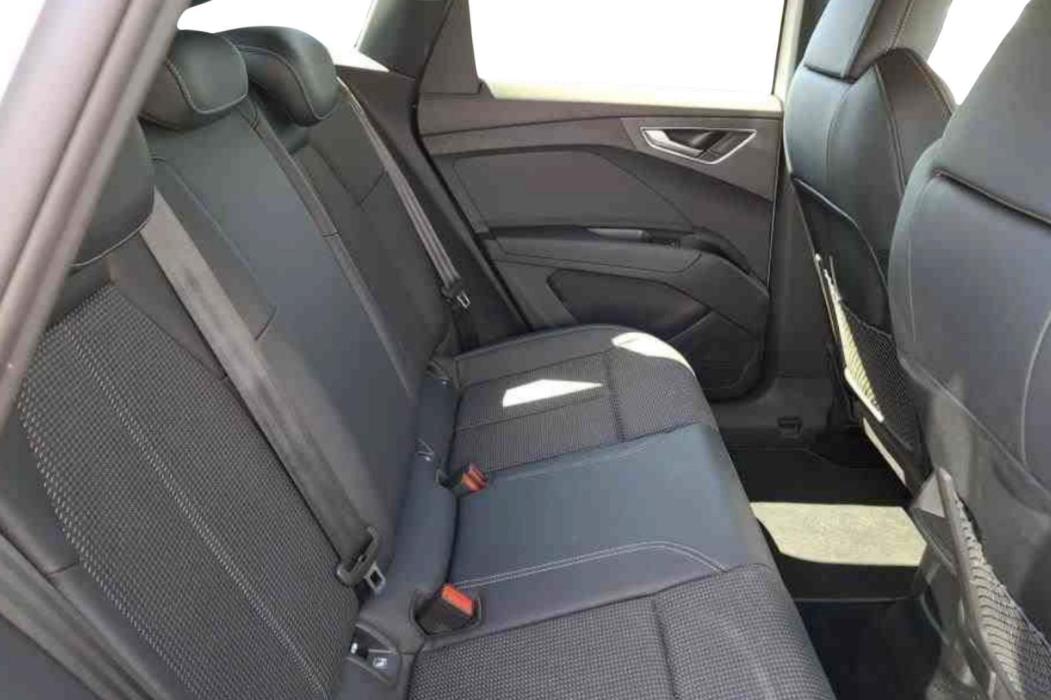 AUDI Q4 e-tron 2022