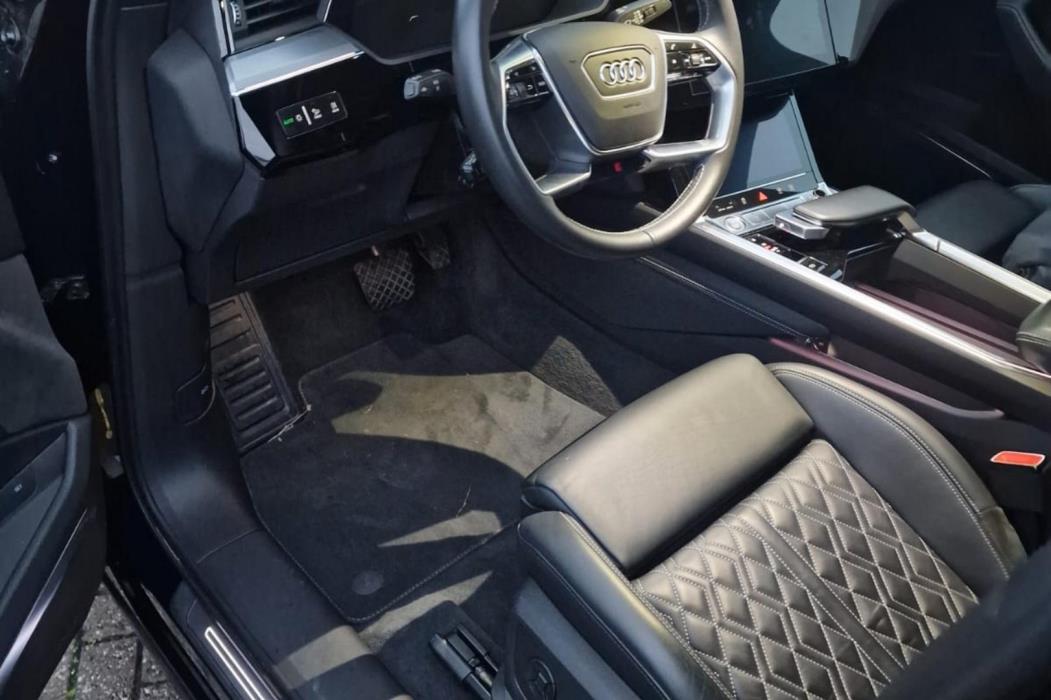 AUDI e-tron 2020