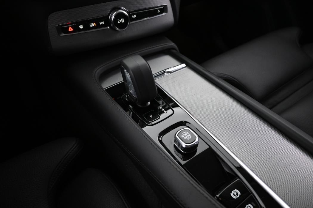 VOLVO XC90 2024