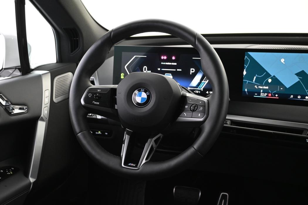 BMW iX 2025