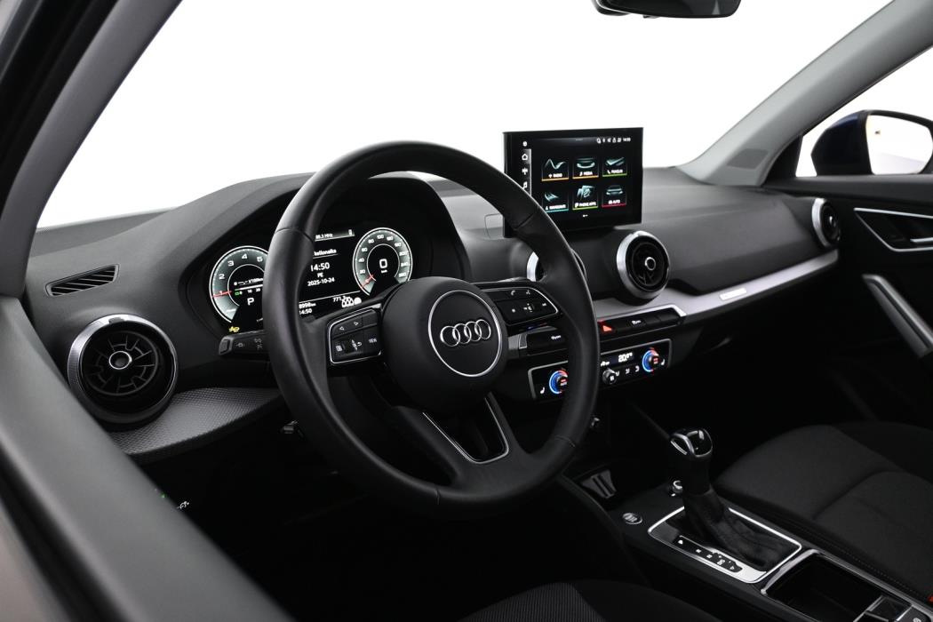 AUDI Q2 2024