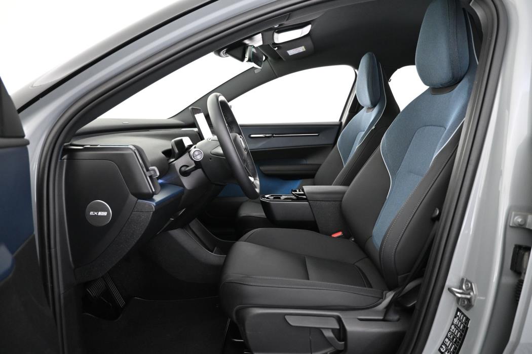 VOLVO EX30 2024