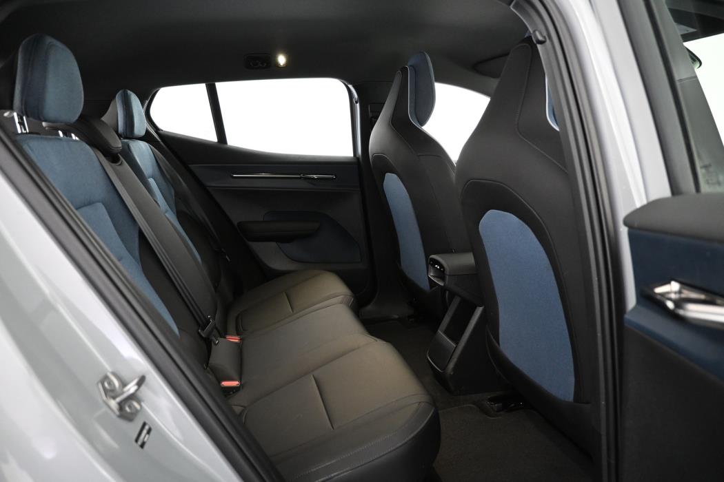 VOLVO EX30 2024