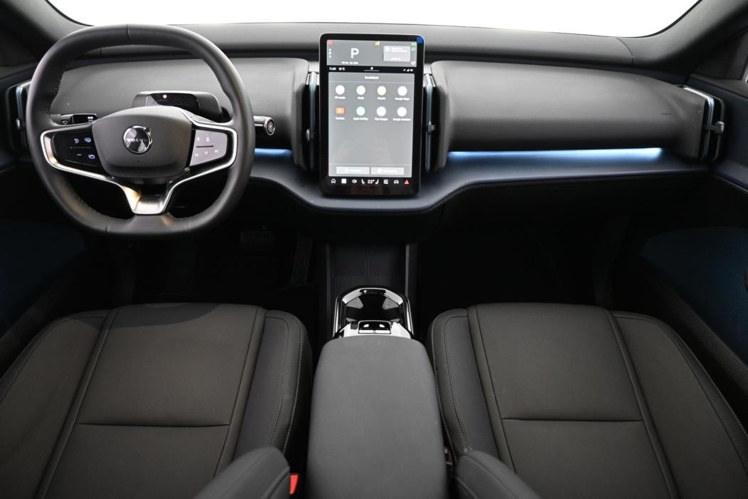 VOLVO EX30 2024