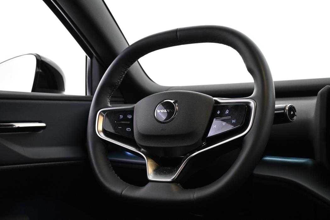 VOLVO EX30 2024