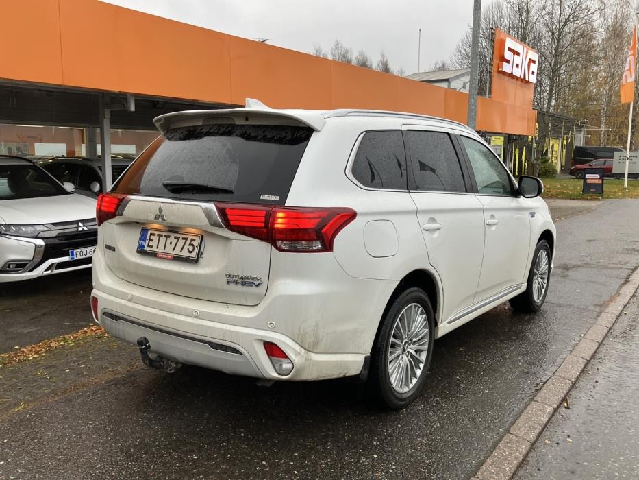 MITSUBISHI Outlander 2019
