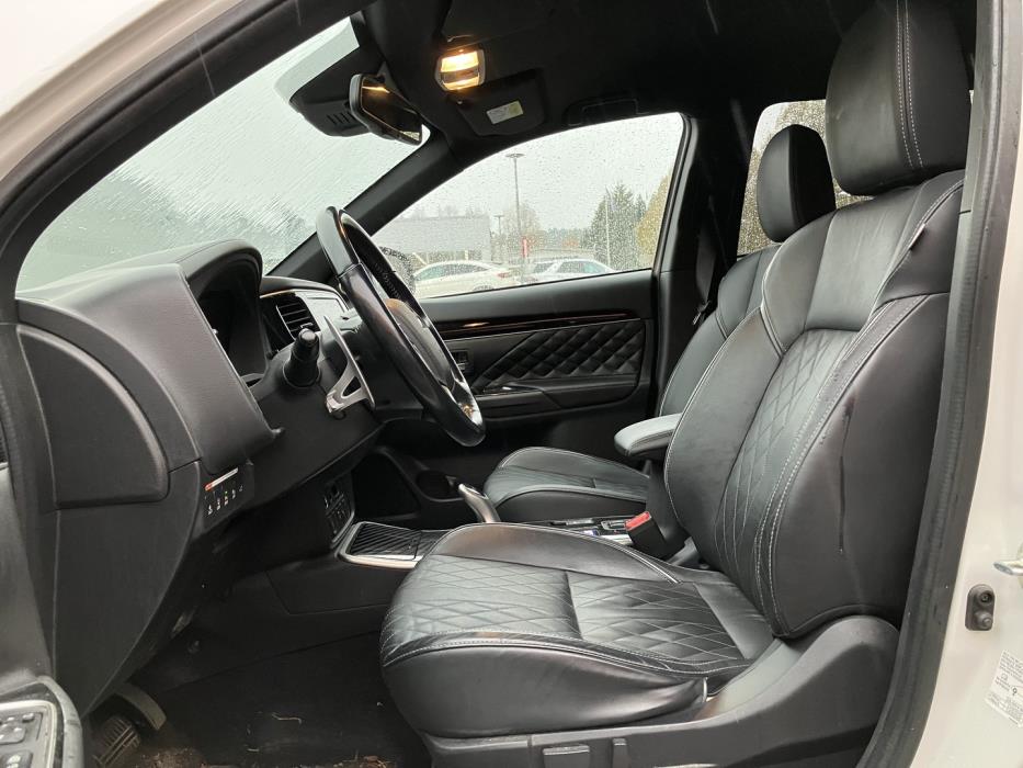 MITSUBISHI Outlander 2019
