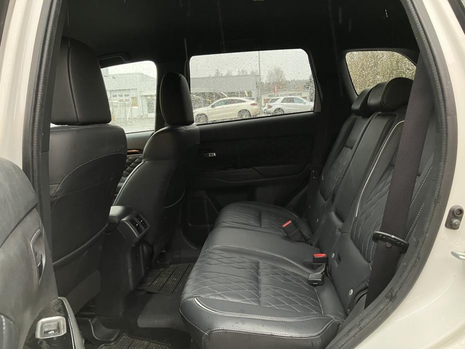 MITSUBISHI Outlander 2019