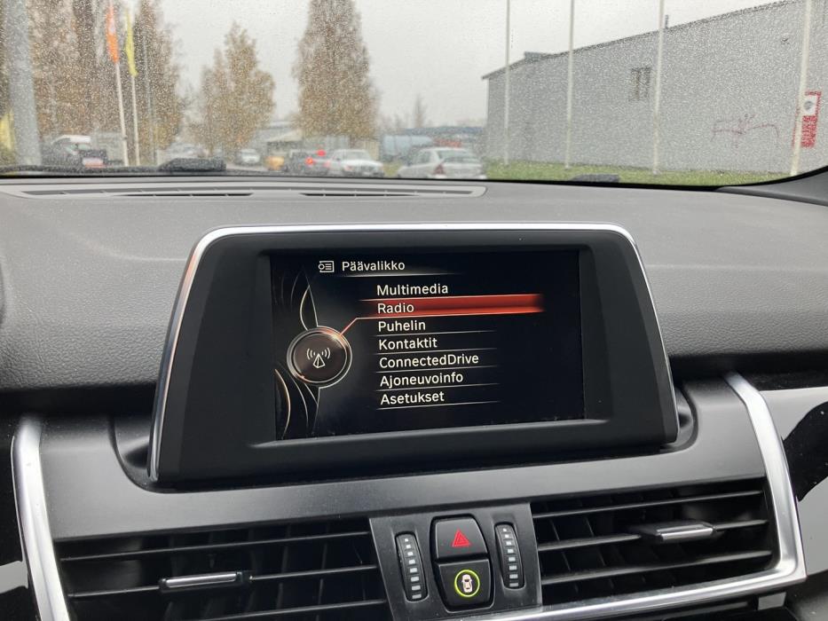 BMW 220 2017