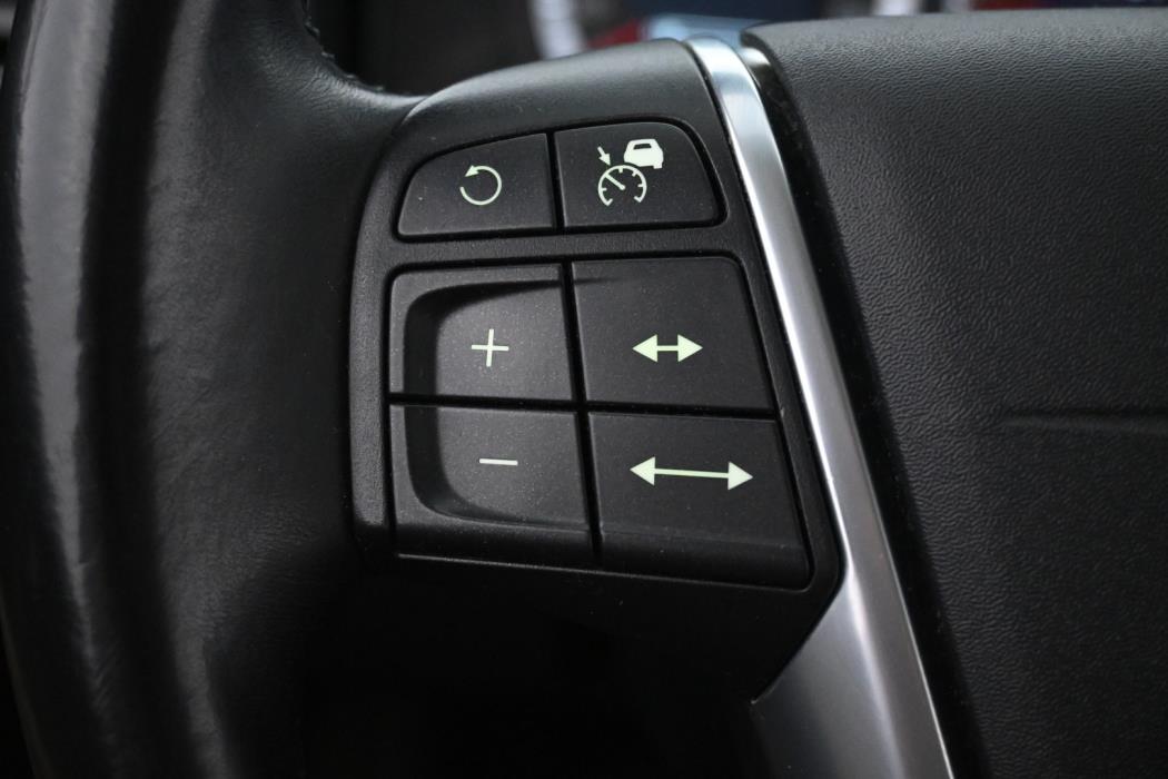 VOLVO V70 2010