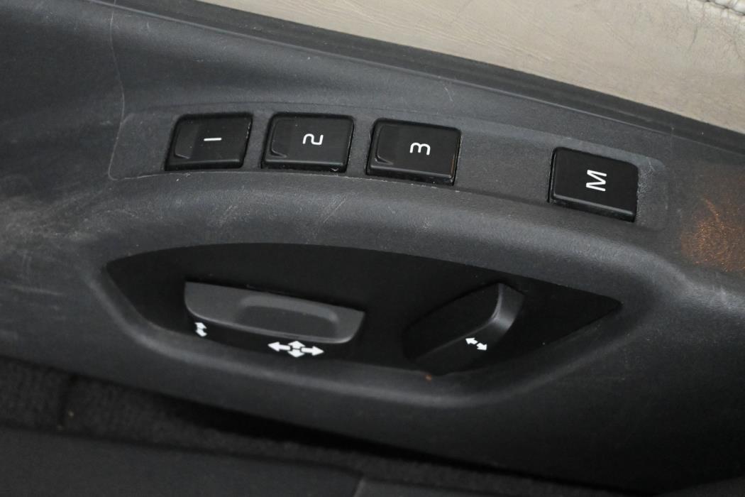 VOLVO V70 2010