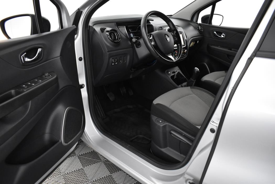 RENAULT Captur 2016