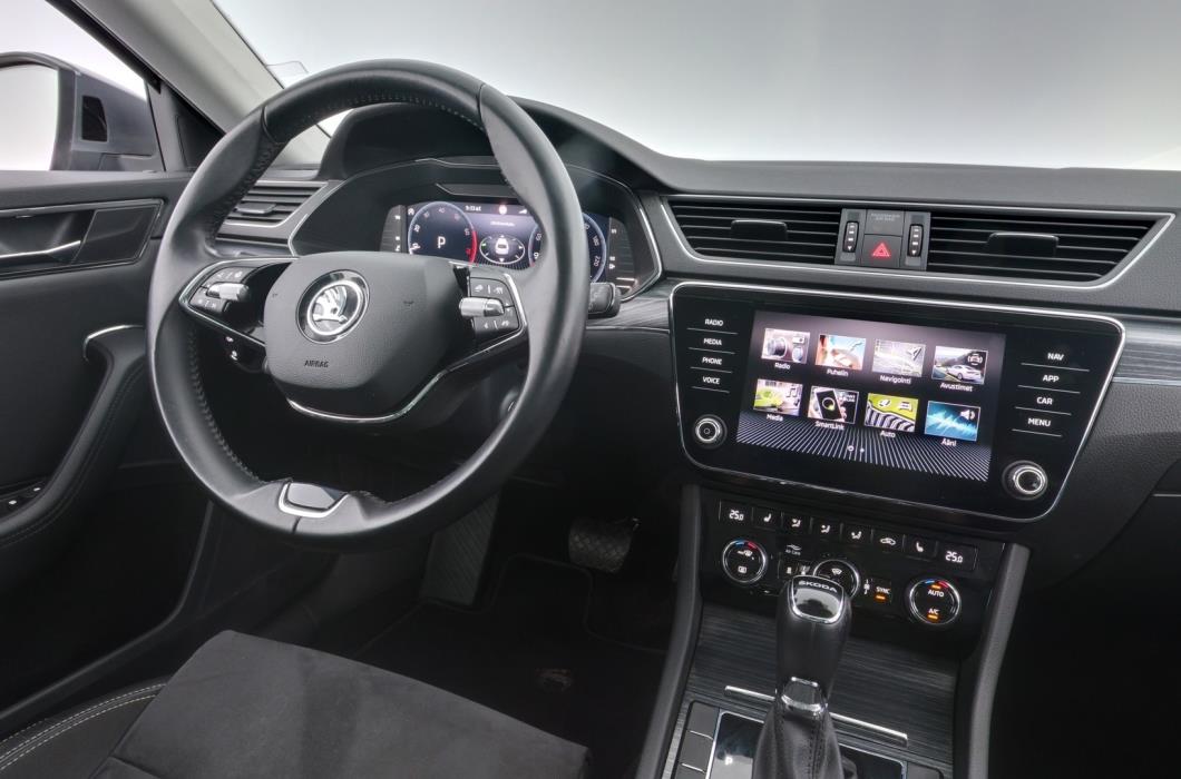 SKODA Superb 2023
