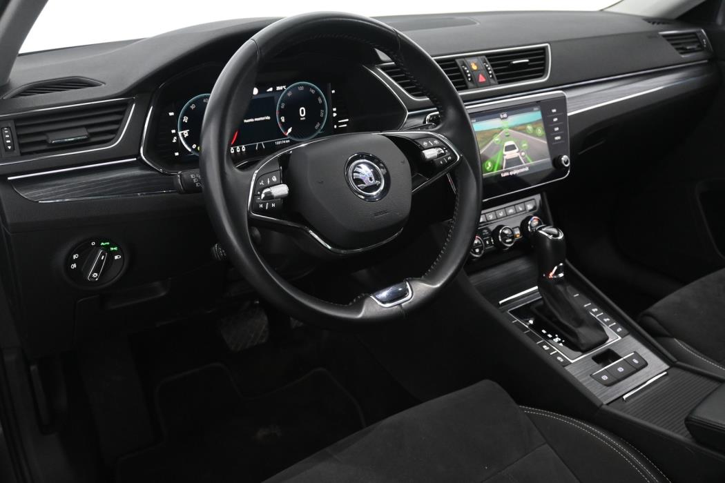 SKODA Superb 2023
