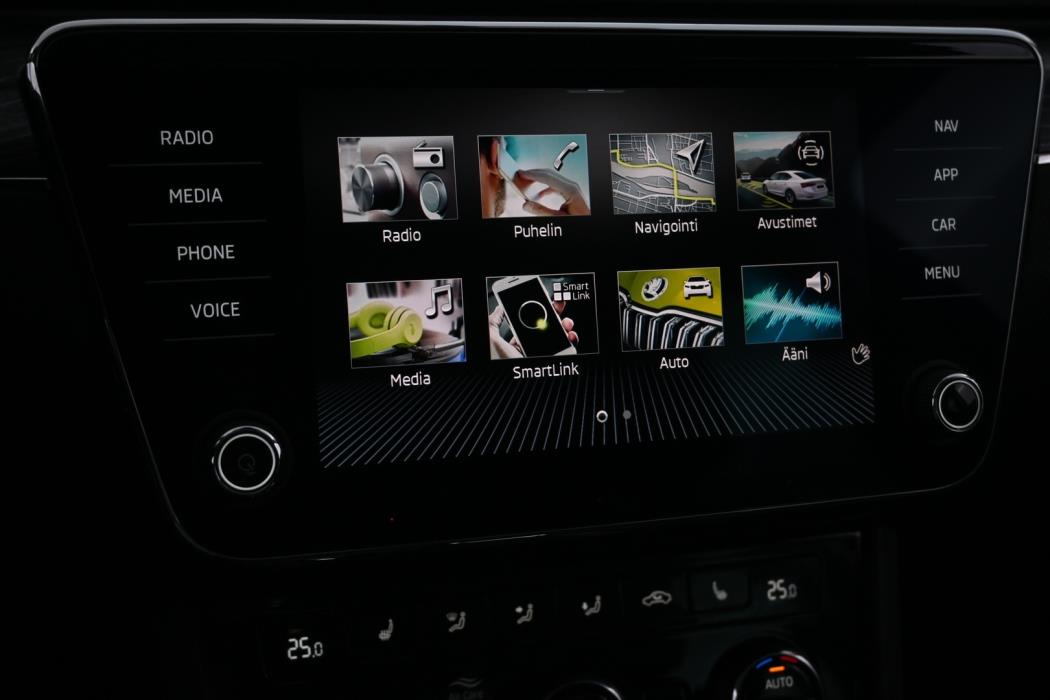 SKODA Superb 2023