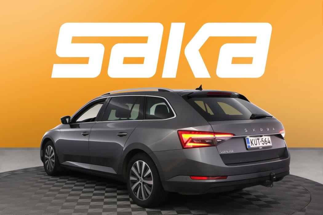 SKODA Superb 2023