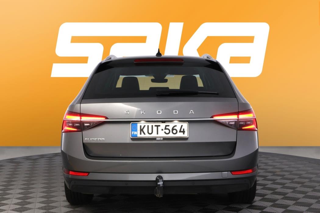 SKODA Superb 2023