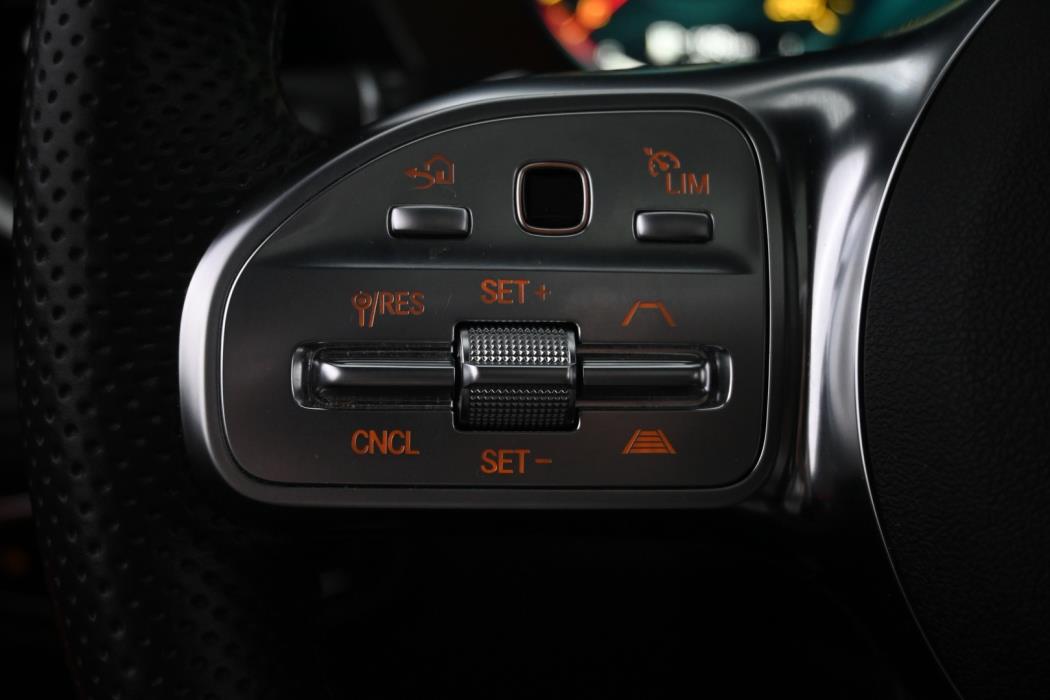 MERCEDES-BENZ GLC 2022