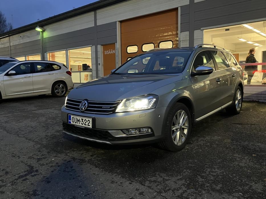 VOLKSWAGEN Passat 2014