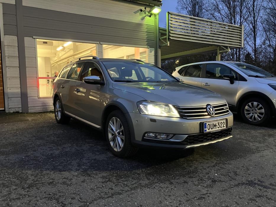 VOLKSWAGEN Passat 2014