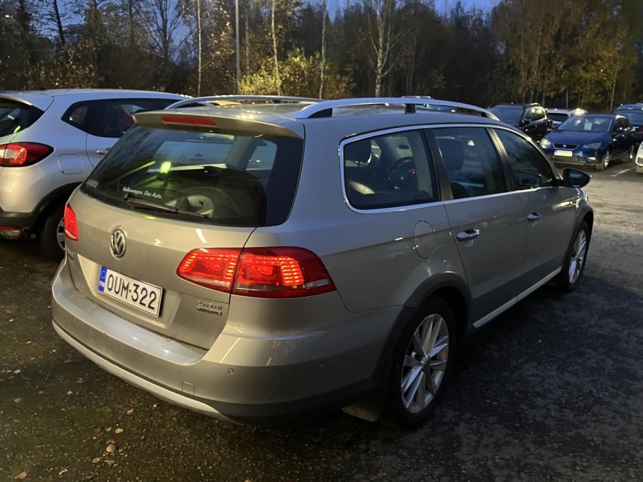 VOLKSWAGEN Passat 2014