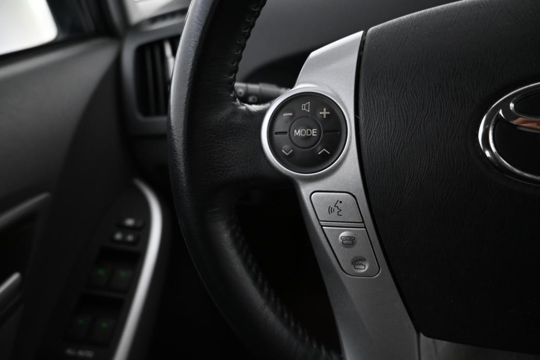 TOYOTA Prius 2010