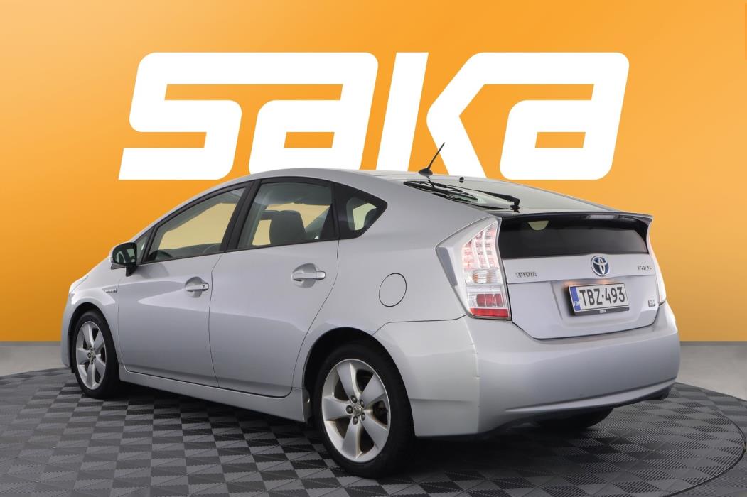 TOYOTA Prius 2010
