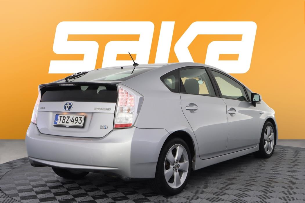 TOYOTA Prius 2010