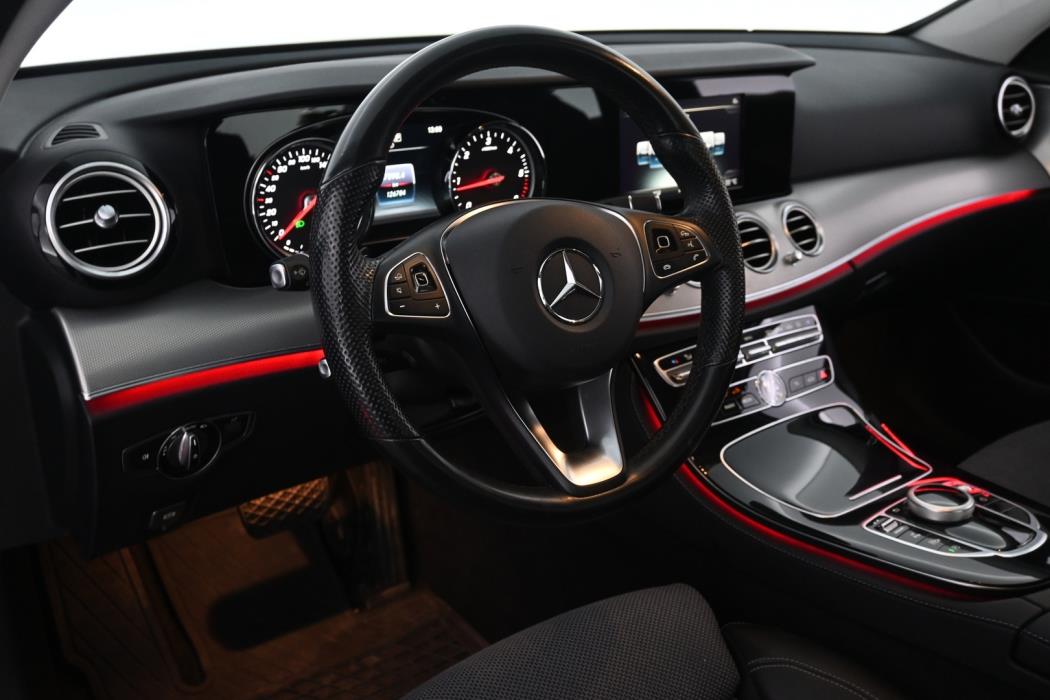 MERCEDES-BENZ E 2017