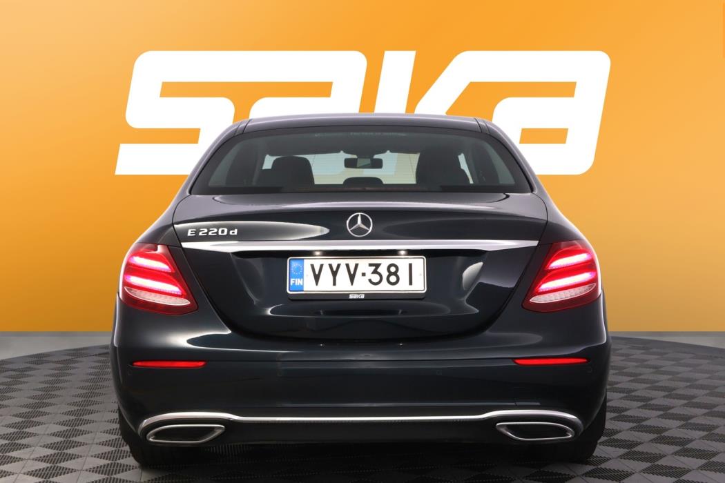 MERCEDES-BENZ E 2017