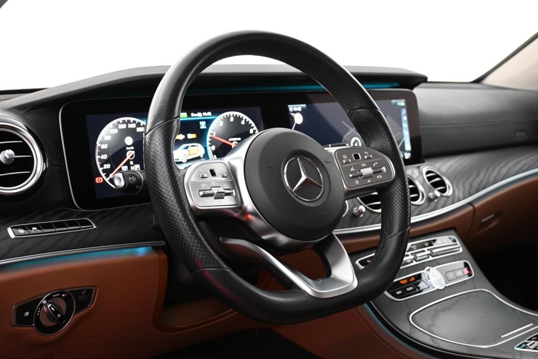 MERCEDES-BENZ E 2020
