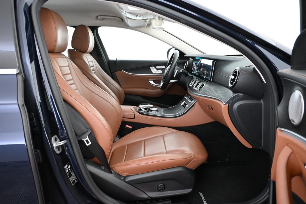 MERCEDES-BENZ E 2020