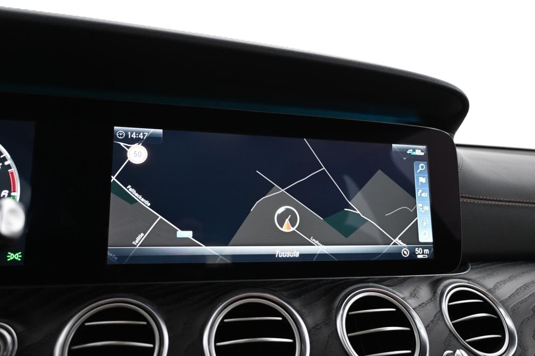 MERCEDES-BENZ E 2020