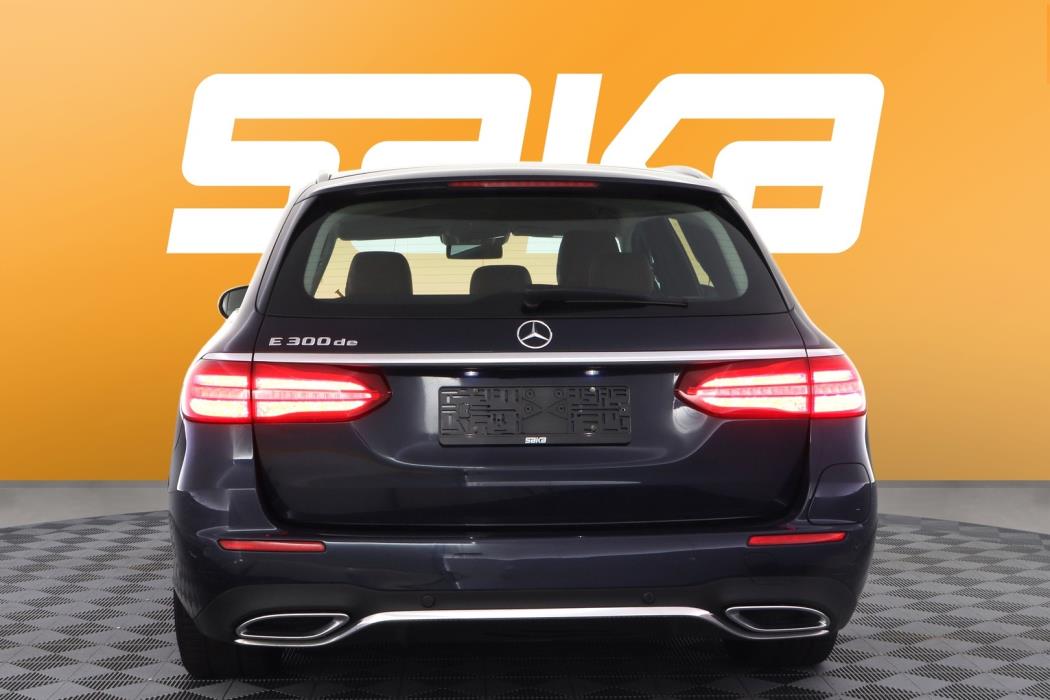 MERCEDES-BENZ E 2020