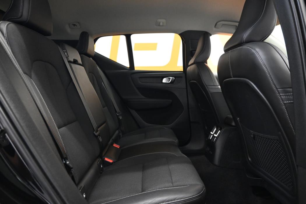 VOLVO XC40 2020