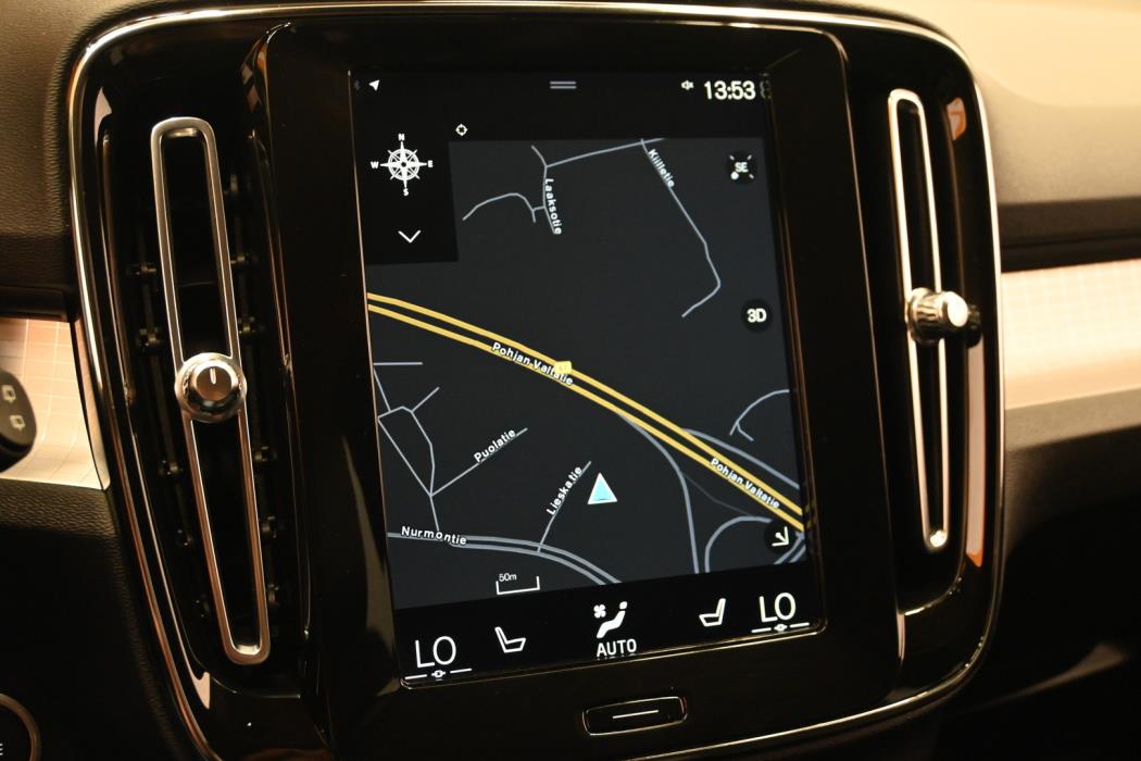 VOLVO XC40 2020