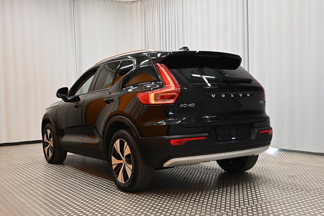 VOLVO XC40 2020