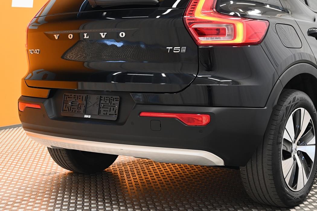 VOLVO XC40 2020