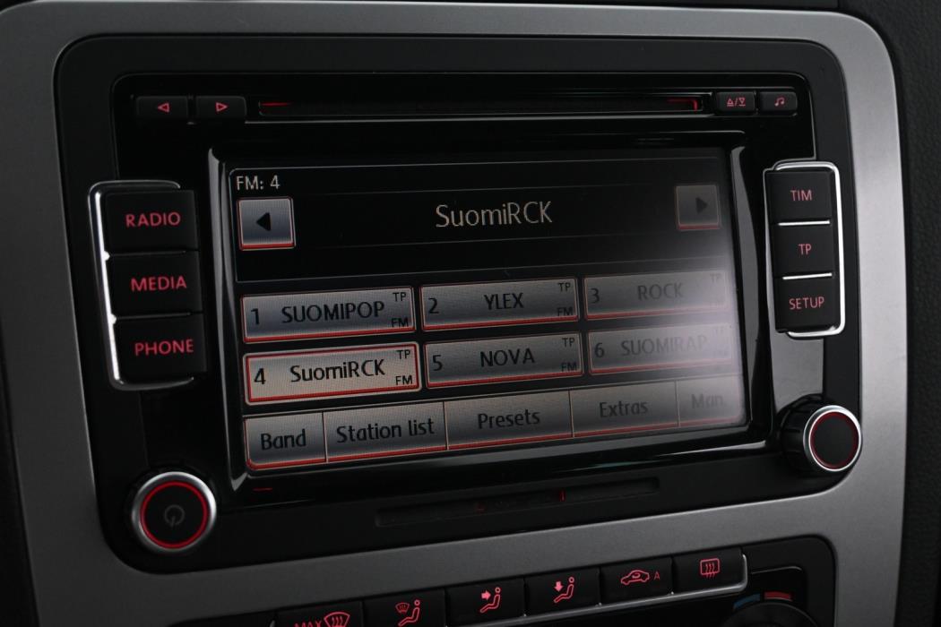 VOLKSWAGEN Scirocco 2010