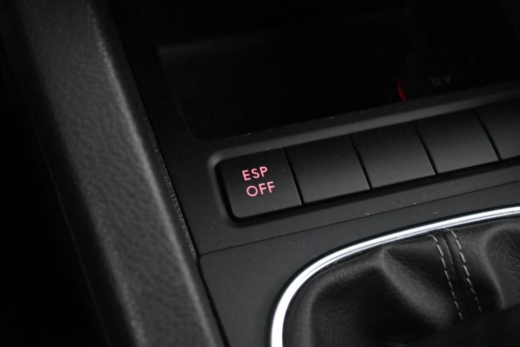 VOLKSWAGEN Scirocco 2010
