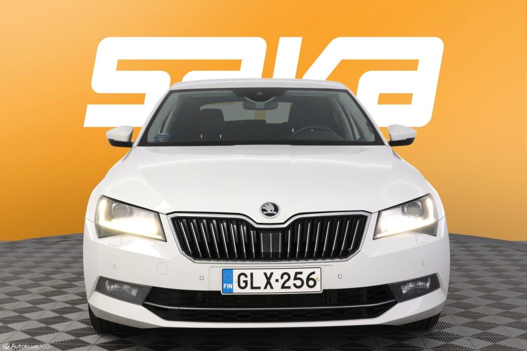 SKODA Superb 2016