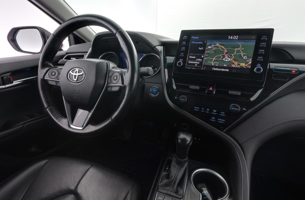 TOYOTA Camry 2023
