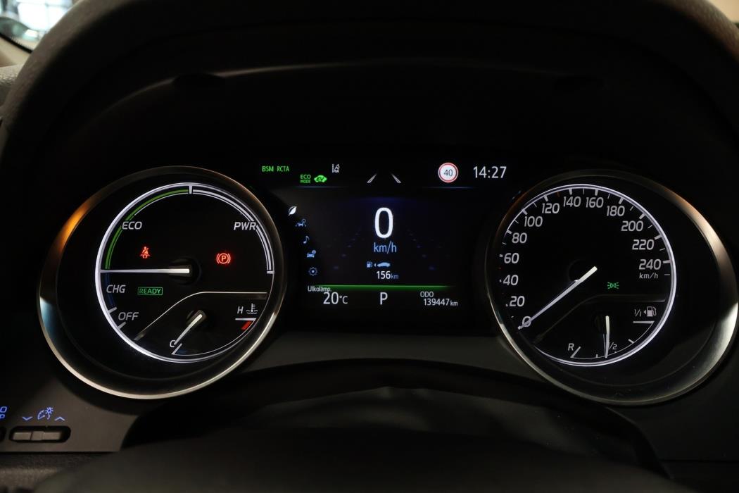 TOYOTA Camry 2023