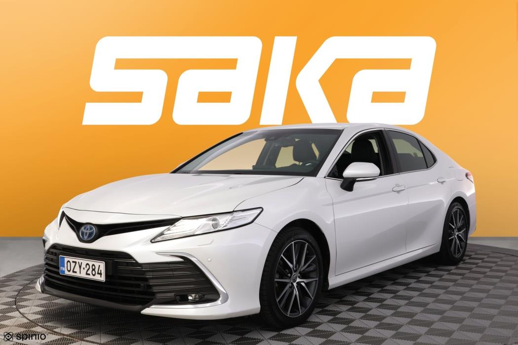 TOYOTA Camry 2023