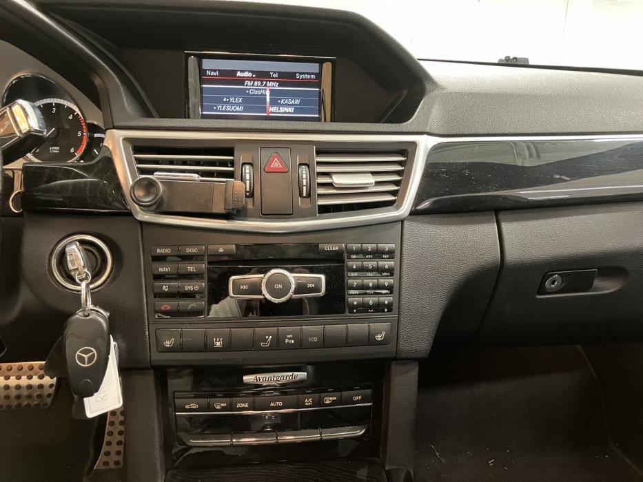 MERCEDES-BENZ E 2013