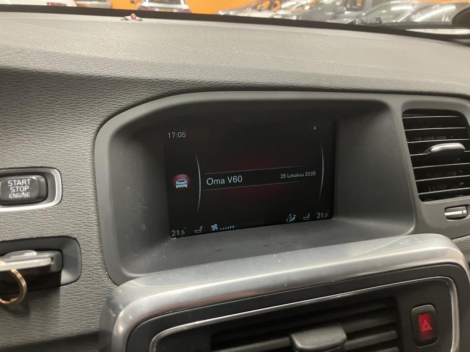 VOLVO V60 2016