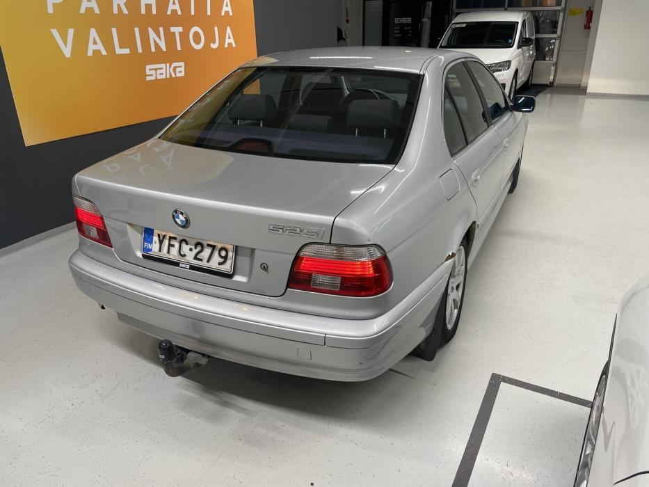 BMW 525 2003