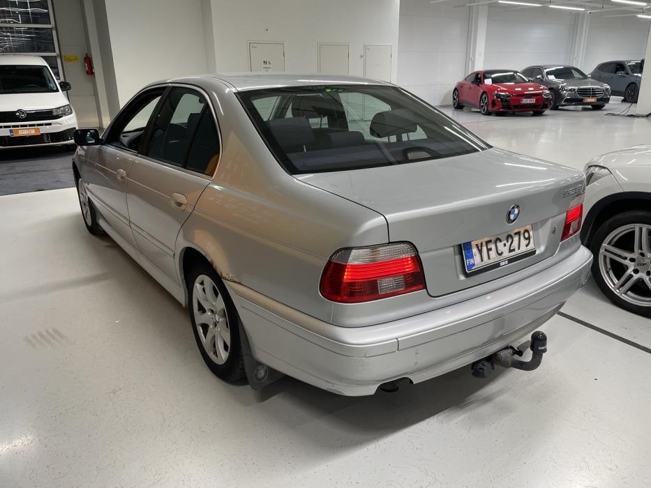 BMW 525 2003